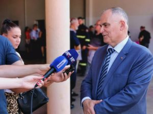 DVD Dugopolje dobilo novu vatrogasnu cisternu