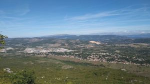 Slika Dugopolja sa sjeverne strane planine Mosor